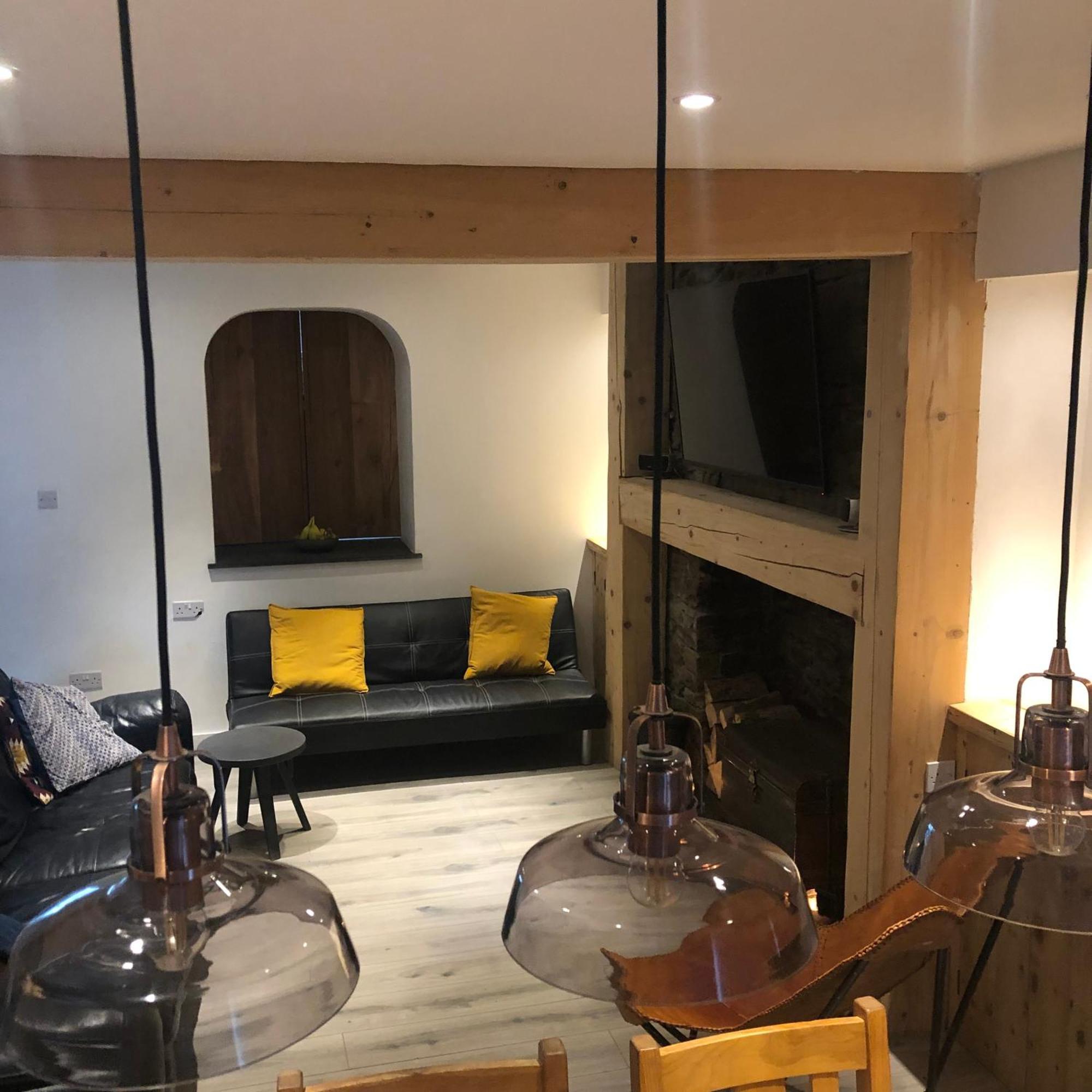 Clydach Cottages 래넬리 외부 사진